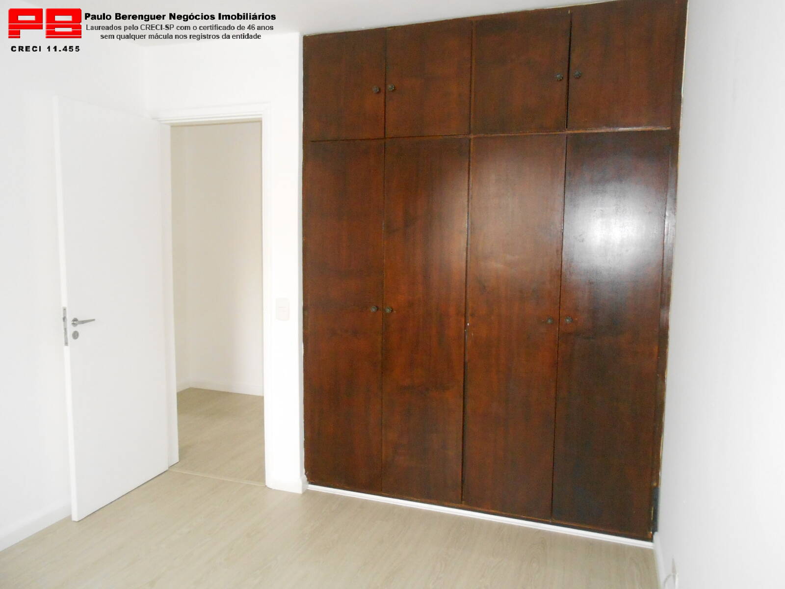 Apartamento para alugar com 2 quartos, 70m² - Foto 8