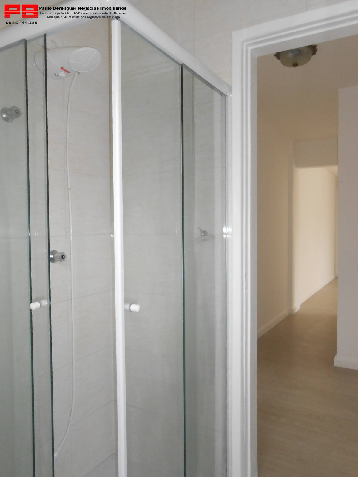 Apartamento para alugar com 2 quartos, 70m² - Foto 11