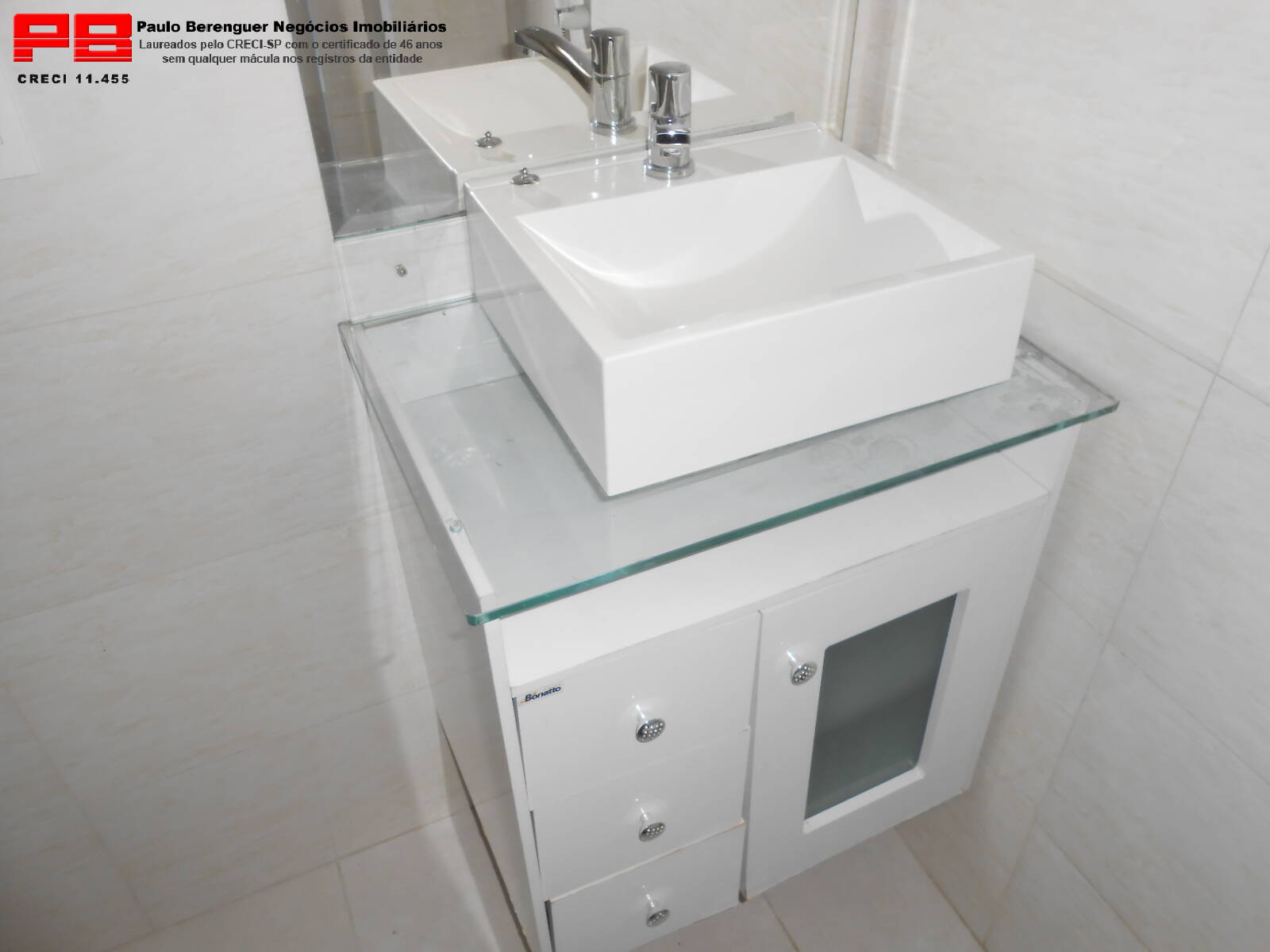 Apartamento para alugar com 2 quartos, 70m² - Foto 12
