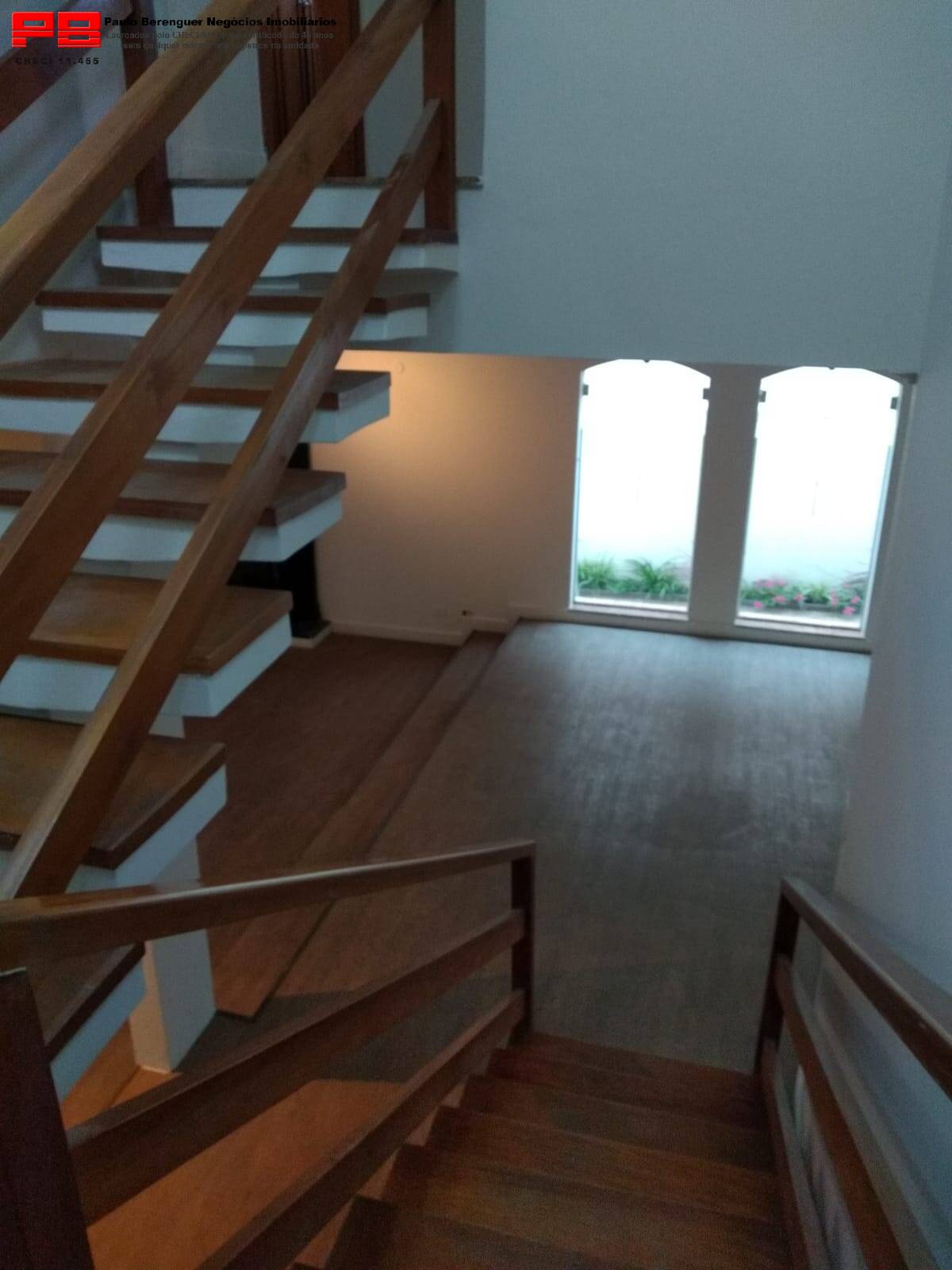 Casa, 4 quartos, 252 m² - Foto 2