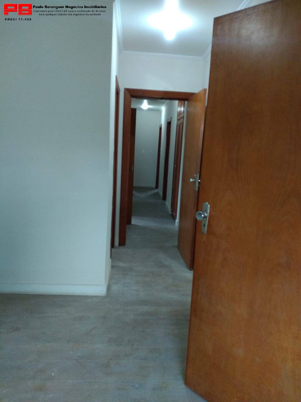 Casa, 4 quartos, 252 m² - Foto 9