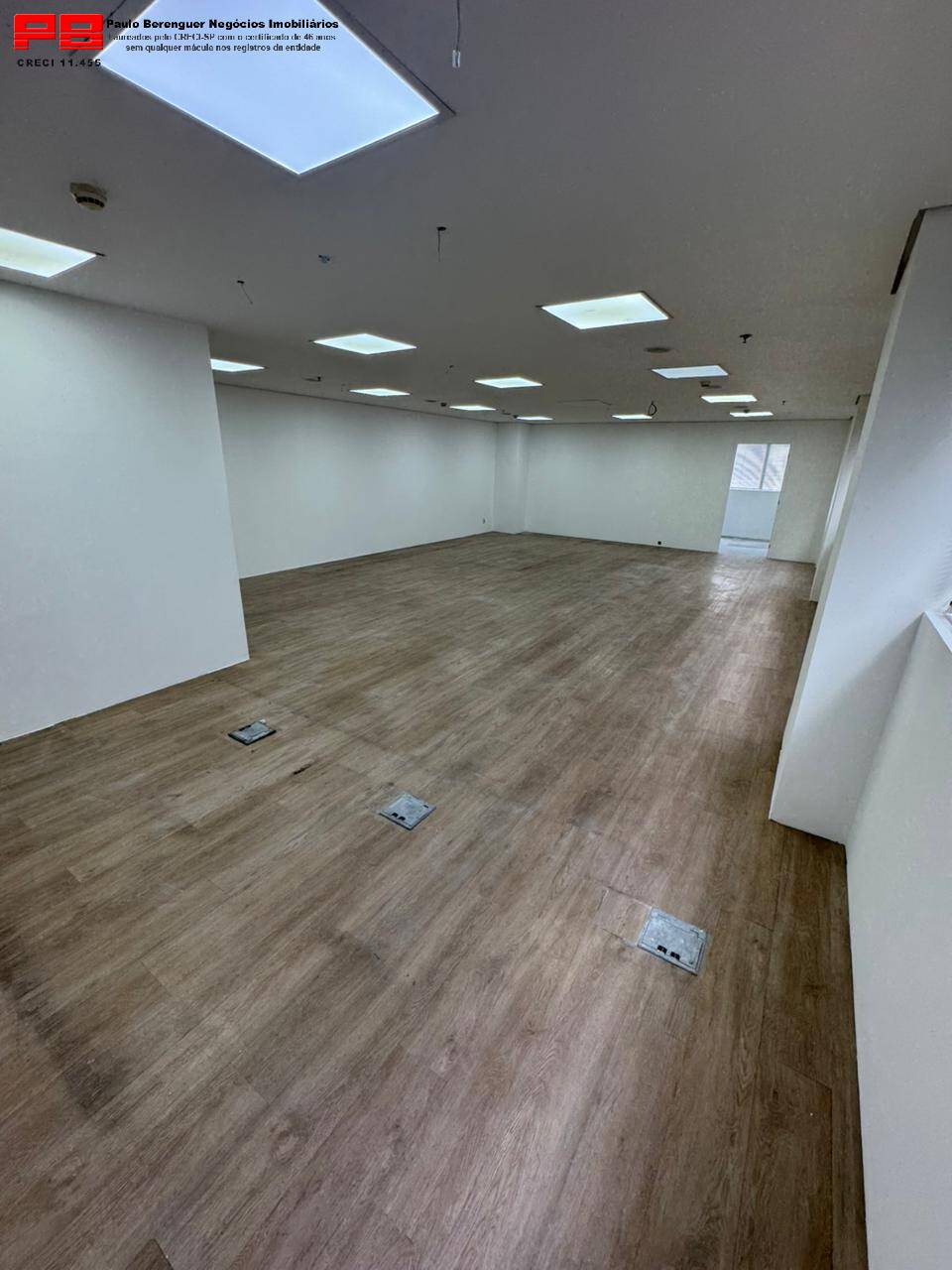 Sala-Conjunto, 210 m² - Foto 1