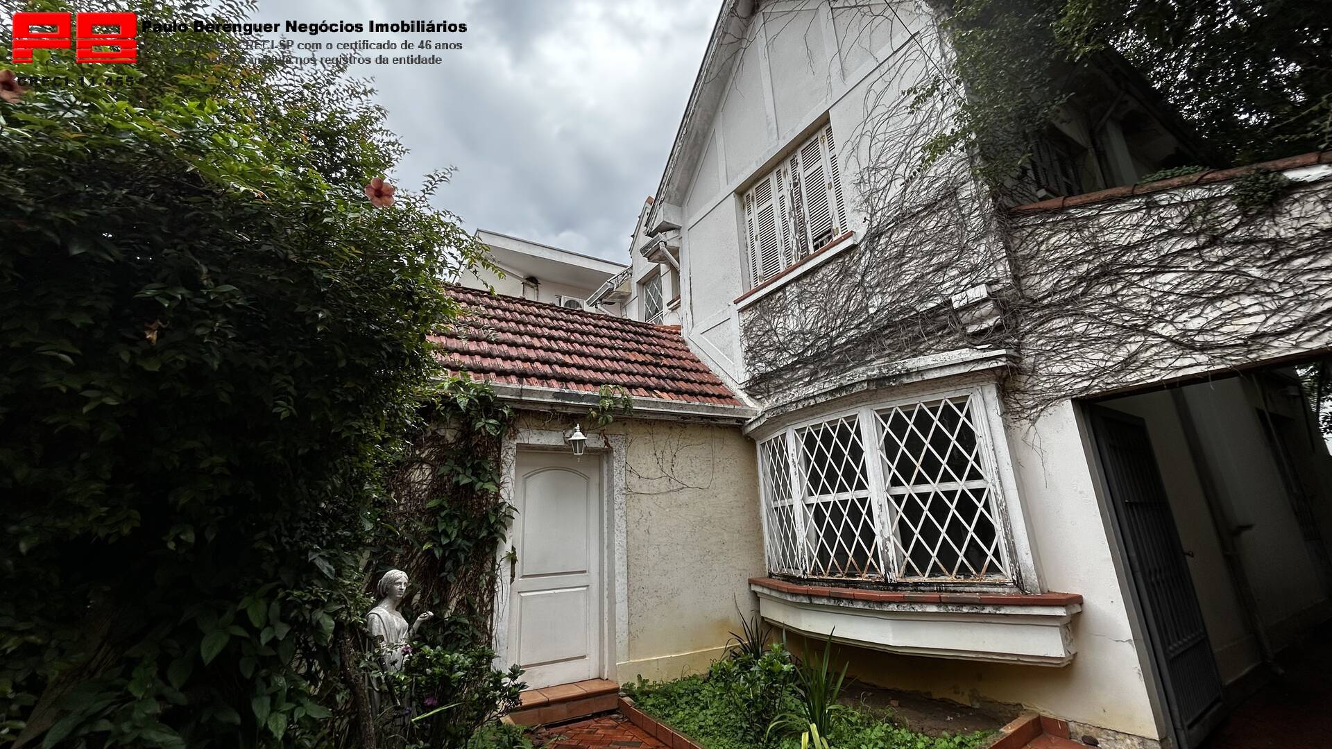Casa, 4 quartos, 330 m² - Foto 1