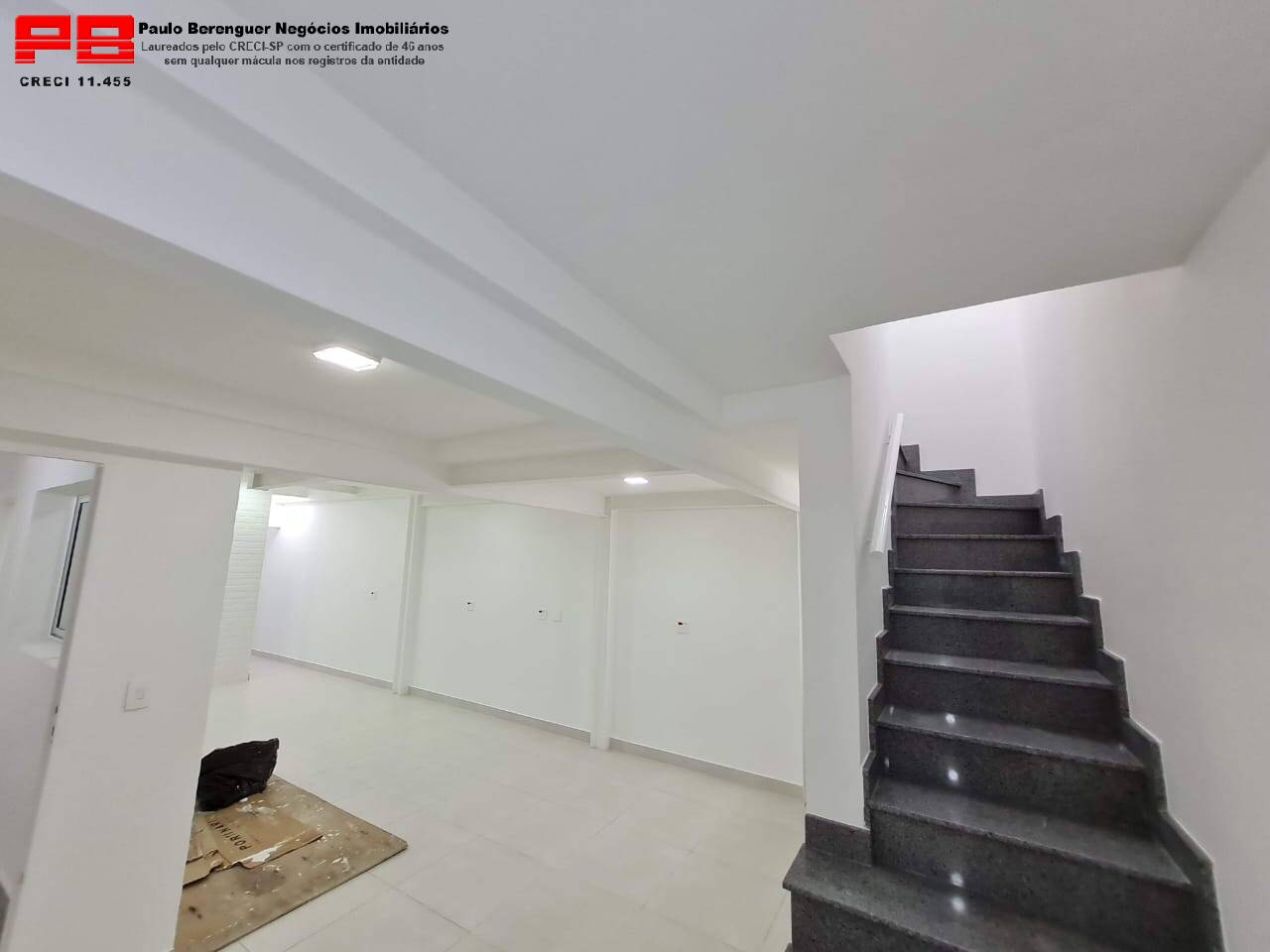 Prédio Inteiro, 200 m² - Foto 1